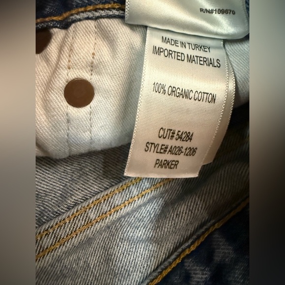 Agolde Parker Cut Off Shorts Size 28 - Picture 6 of 7